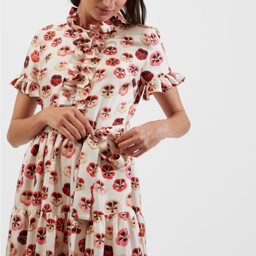 La Doublej Long And Sassy Midi Dress
Micro Pansy in Silk Twill - Picture 3 of 15